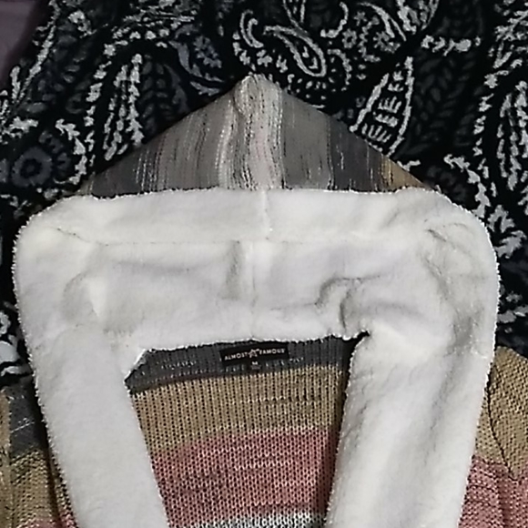 Fur lined Cardigan - Picture 3 of 5